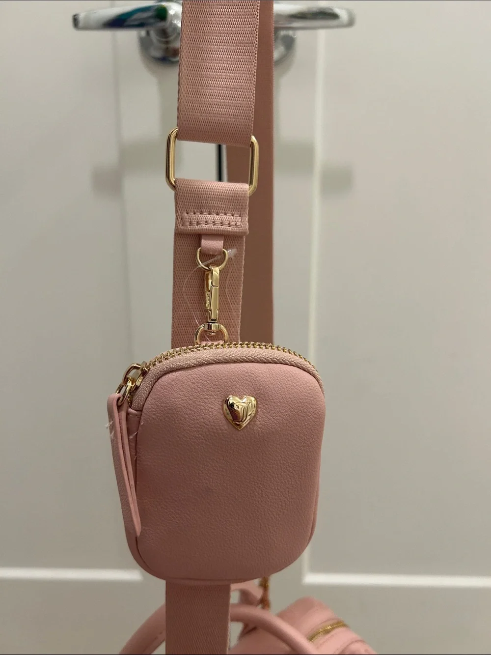 Juicy Couture (NWT) All About That Bling Satchel Bag in Pink Diamond - Picture 9 of 15